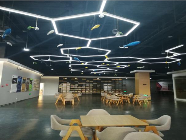 ϷаӅ^(q)@365̖AƄ(chung)@11÷܇ѺrֵuĿ